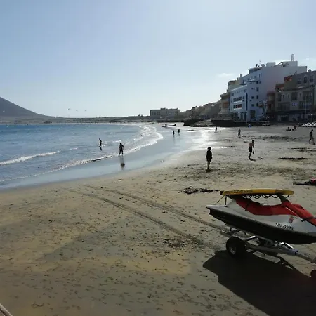 Oceanside In Apartment El Medano (Tenerife)